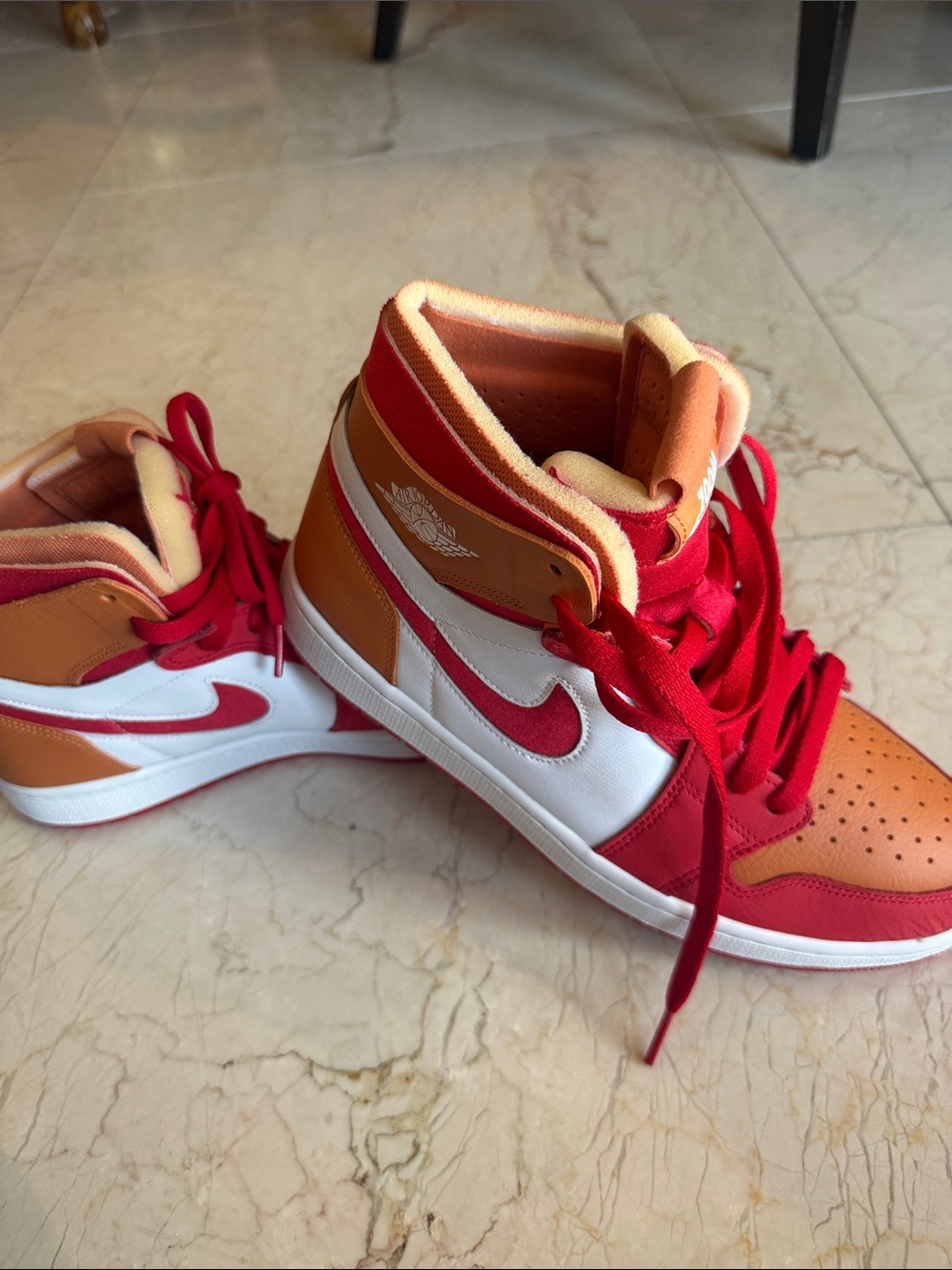 Nike Jordan 1 Zoom High-Top Sneakers Fire Red Hot Curry